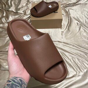 Adidas Yeezy Slide Flax- Size 10